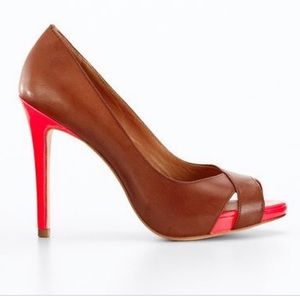 Ann Taylor Cheri peeptoe platform Caliente Coral 8